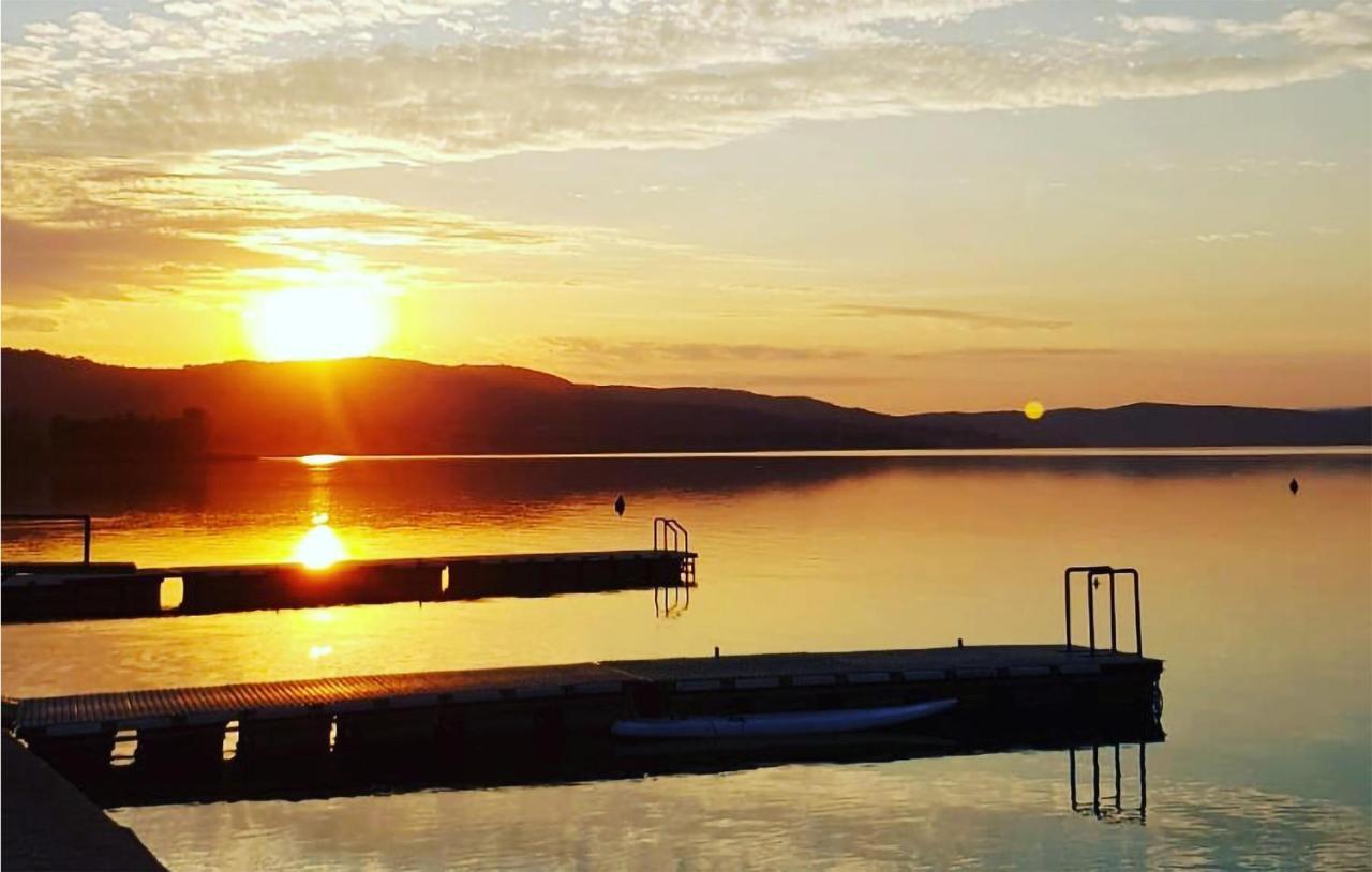 Gorgeous Stacaravan In Tuoro Sul Trasimeno Villa Esterno foto